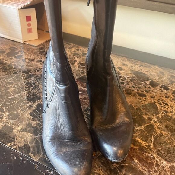 QUALITY Cole Haan Heeled Boot! - Picture 4 of 12